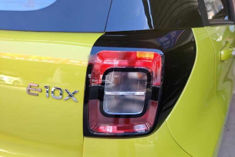 Used SOL E10X 2021 302 km Range Ultra-Advanced Version 31.4 kWh Right Rear Taillight