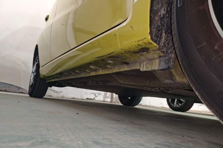 Used SOL E10X 2021 302 km Range Ultra-Advanced Version 31.4 kWh Right Side Sill