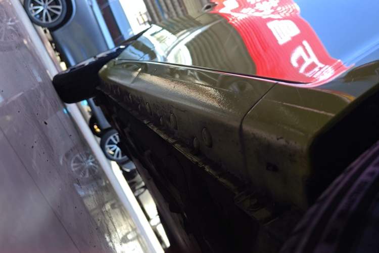 Used SOL E10X 2021 302 km Range Ultra-Advanced Version 31.4 kWh Right Side Sill