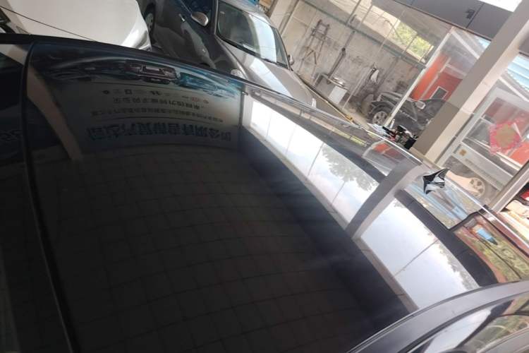 Used SOL E10X 2021 302 km Range Fashion Edition 31.4 kWh Roof