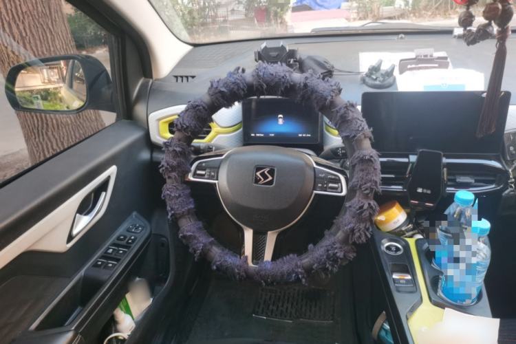 Used SOL E10X 2021 Jimei Edition 302km Fashionable Model Steering Wheel