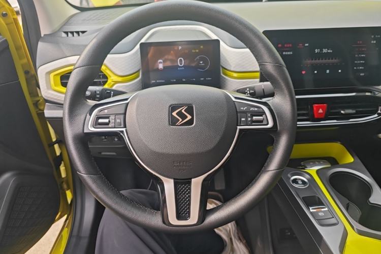 Used SOL E10X 2021 Jimei Edition 302km Fashionable Model Steering Wheel