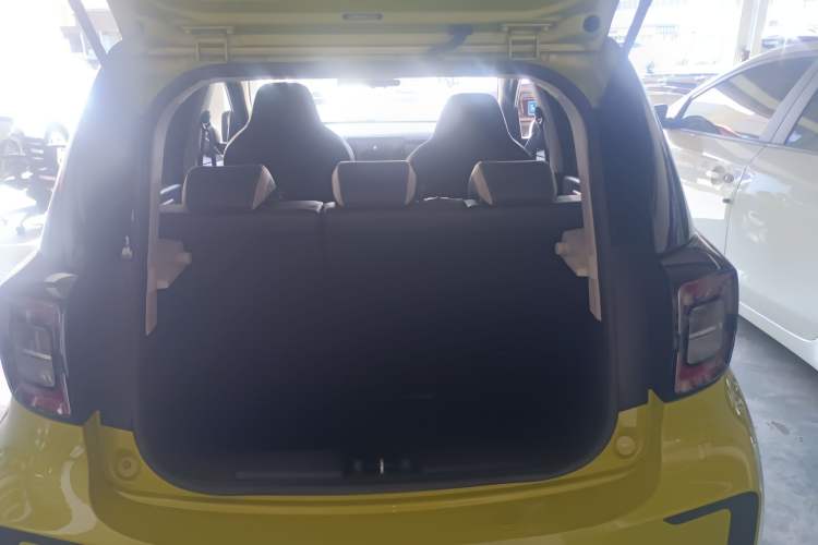 Used SOL E10X 2021 302 km Range Ultra-Advanced Version 31.4 kWh Trunk