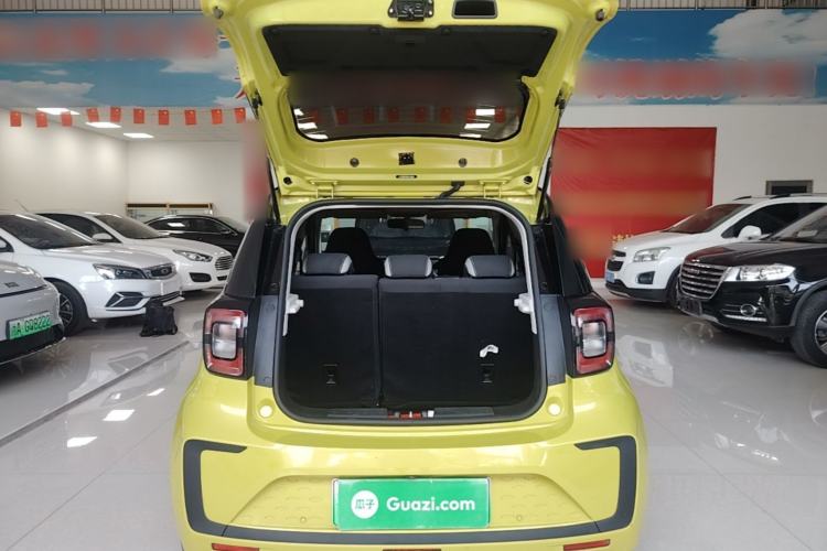 Used SOL E10X 2021 302 km Range Fashion Edition 31.4 kWh Trunk