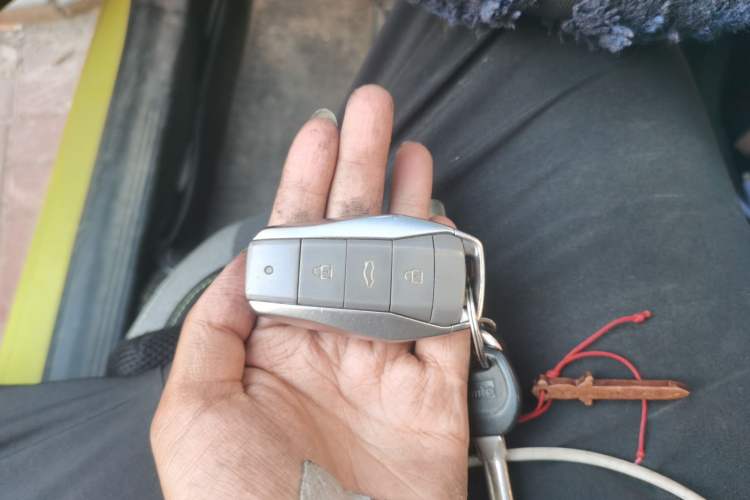 Used SOL E10X 2021 Jimei Edition 302km Fashionable Model Vehicle Key