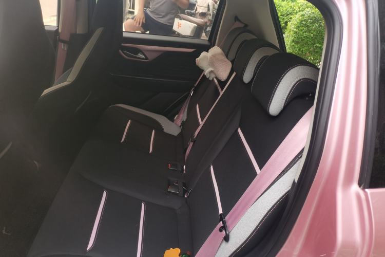 Used SOL E10X 2021 302 km Range Fashion Edition 31.4 kWh Left Rear Seat