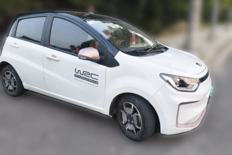 Used SOL E10X 2021 302 km Range Luxury Version 31.4 kWh Front Right 45 Deg