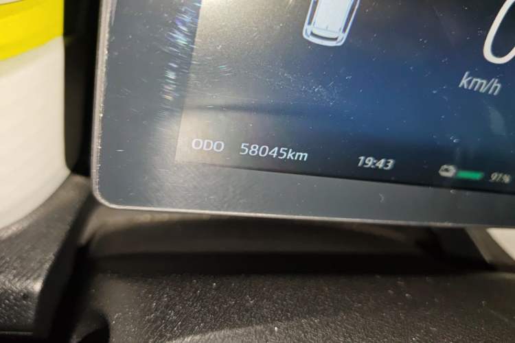 Used SOL E10X 2021 302 km Range Luxury Version 30.2 kWh Odometer Close Up