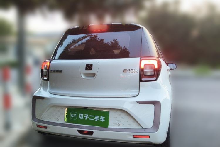 Used SOL E10X 2021 302 km Range Luxury Version 31.4 kWh Rear