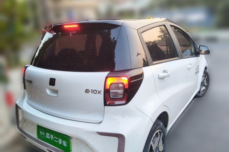 Used SOL E10X 2021 302 km Range Luxury Version 31.4 kWh Rear Right 45 Deg