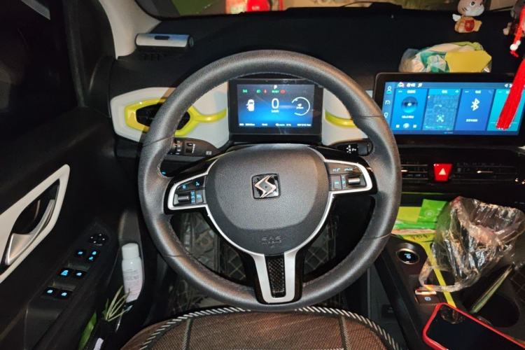 Used SOL E10X 2021 302 km Range Luxury Version 30.2 kWh Steering Wheel