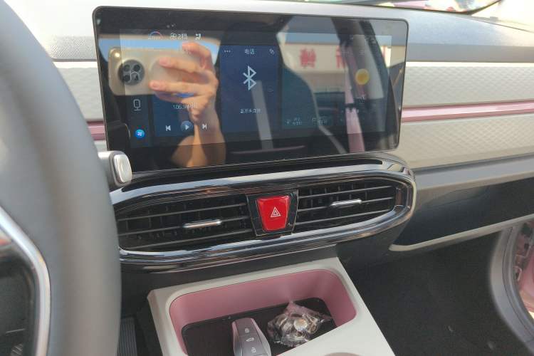 Used SOL E10X 2021 Jimei Edition 302km Fashionable Model Audio And AC Panel