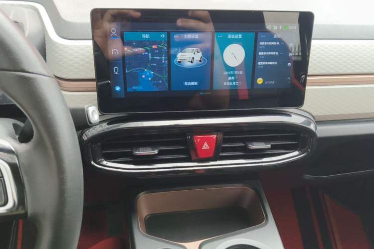 Used SOL E10X 2021 302 km Range Luxury Version 30.2 kWh Audio And AC Panel