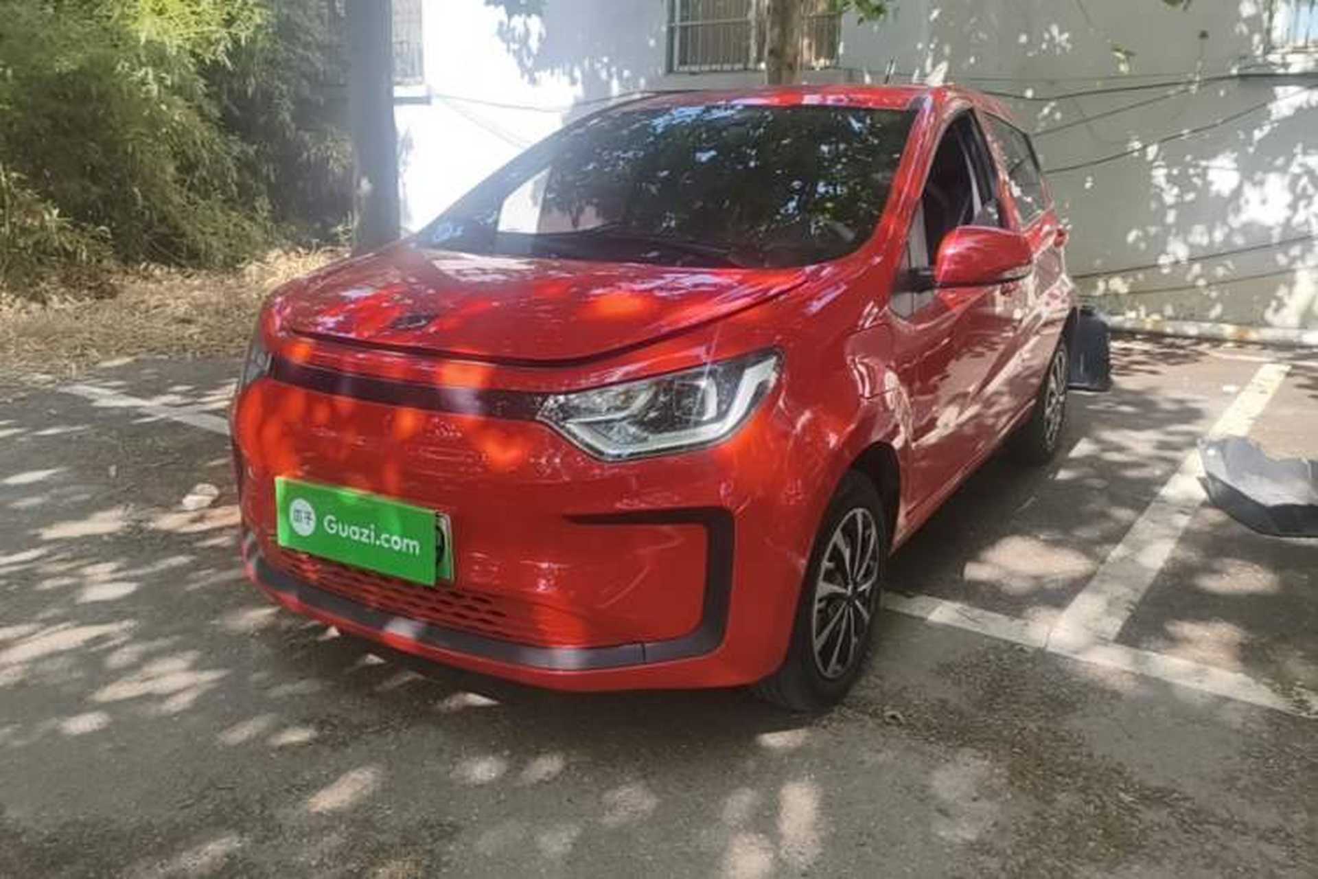 Used SOL E10X 2021 150 km Basic Version Front Left 45 Deg