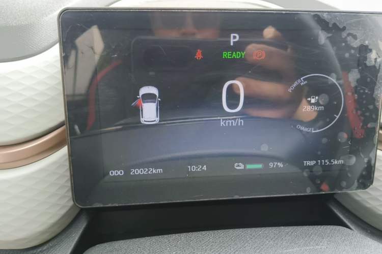 Used SOL E10X 2021 302 km Range Luxury Version 30.2 kWh Instrument Cluster