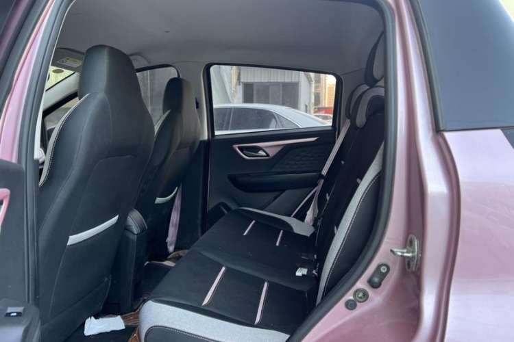 Used SOL E10X 2021 302 km Range Luxury Version 31.4 kWh Interior 6