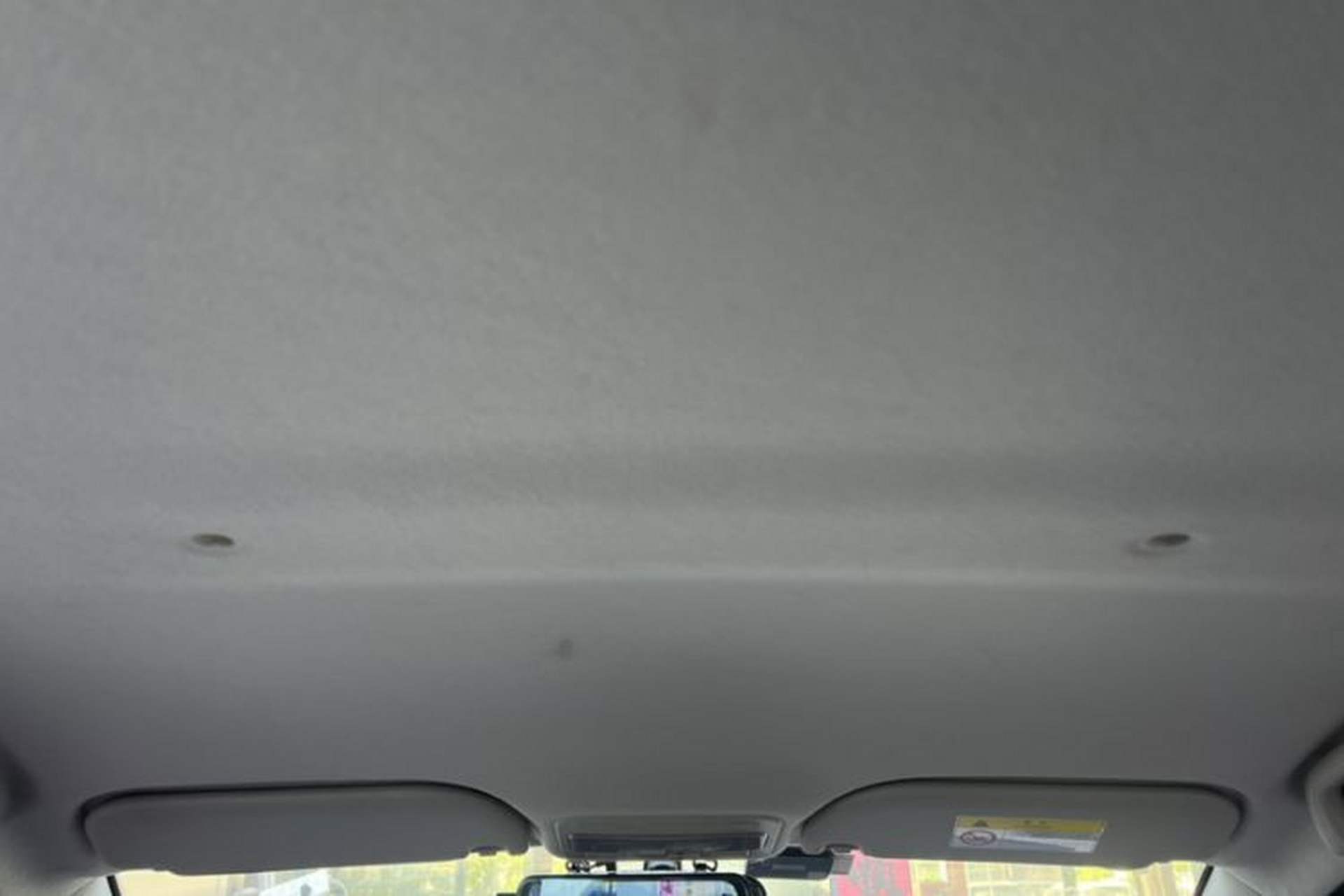 Used SOL E10X 2021 302 km Range Luxury Version 31.4 kWh Interior 7