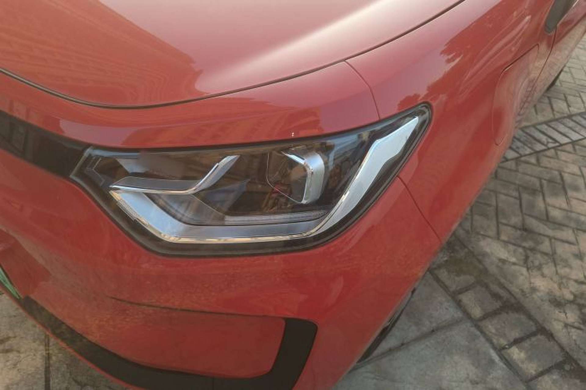 Used SOL E10X 2021 302 km Range Luxury Version 30.2 kWh Left Front Headlight