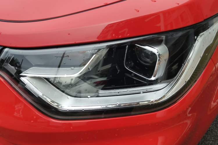 Used SOL E10X 2021 302 km Range Luxury Version 30.2 kWh Left Front Headlight