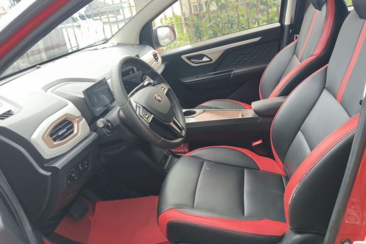 Used SOL E10X 2021 302 km Range Luxury Version 30.2 kWh Left Front Seat