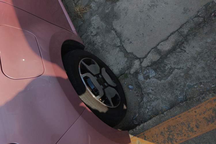 Used SOL E10X 2021 Jimei Edition 302km Fashionable Model Left Front Wheel Hub