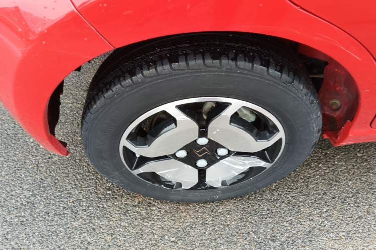 Used SOL E10X 2021 302 km Range Luxury Version 30.2 kWh Right Rear Wheel Hub