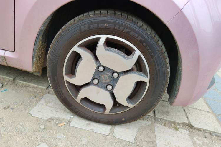 Used SOL E10X 2021 Jimei Edition 302km Luxury Model Right Front Wheel Hub
