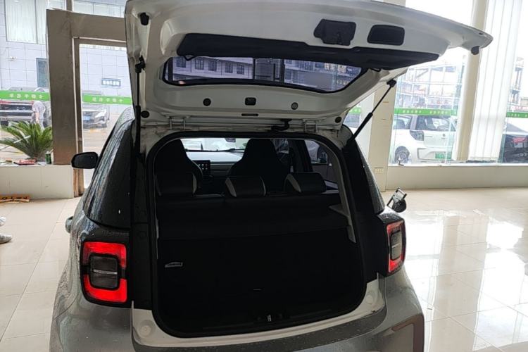 Used SOL E10X 2021 302 km Range Luxury Version 31.4 kWh Trunk