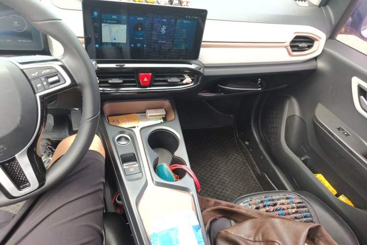 Used SOL E10X 2021 302 km Range Luxury Version 31.4 kWh Audio And AC Panel