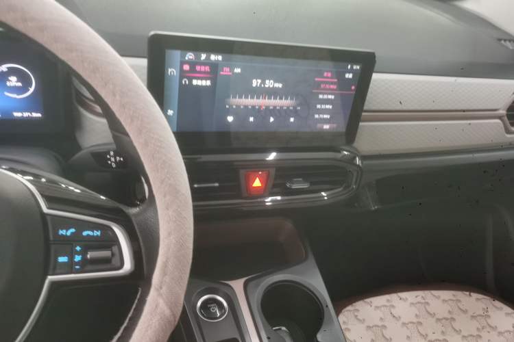 Used SOL E10X 2021 Jimei Edition 302km Fashionable Model Audio And AC Panel