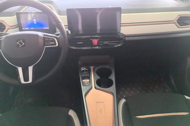 Used SOL E10X 2021 Jimei Edition 302km Fashionable Model Audio And AC Panel