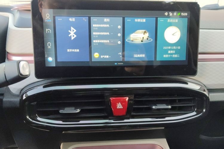 Used SOL E10X 2021 302 km Range Luxury Version 30.2 kWh Audio And AC Panel