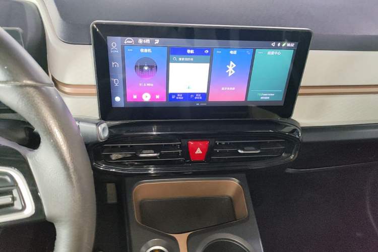 Used SOL E10X 2021 Jimei Edition 302km Fashionable Model Audio And AC Panel
