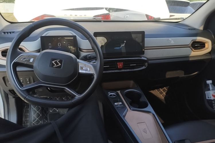 Used SOL E10X 2021 Jimei Edition 302km Fashionable Model Center Console