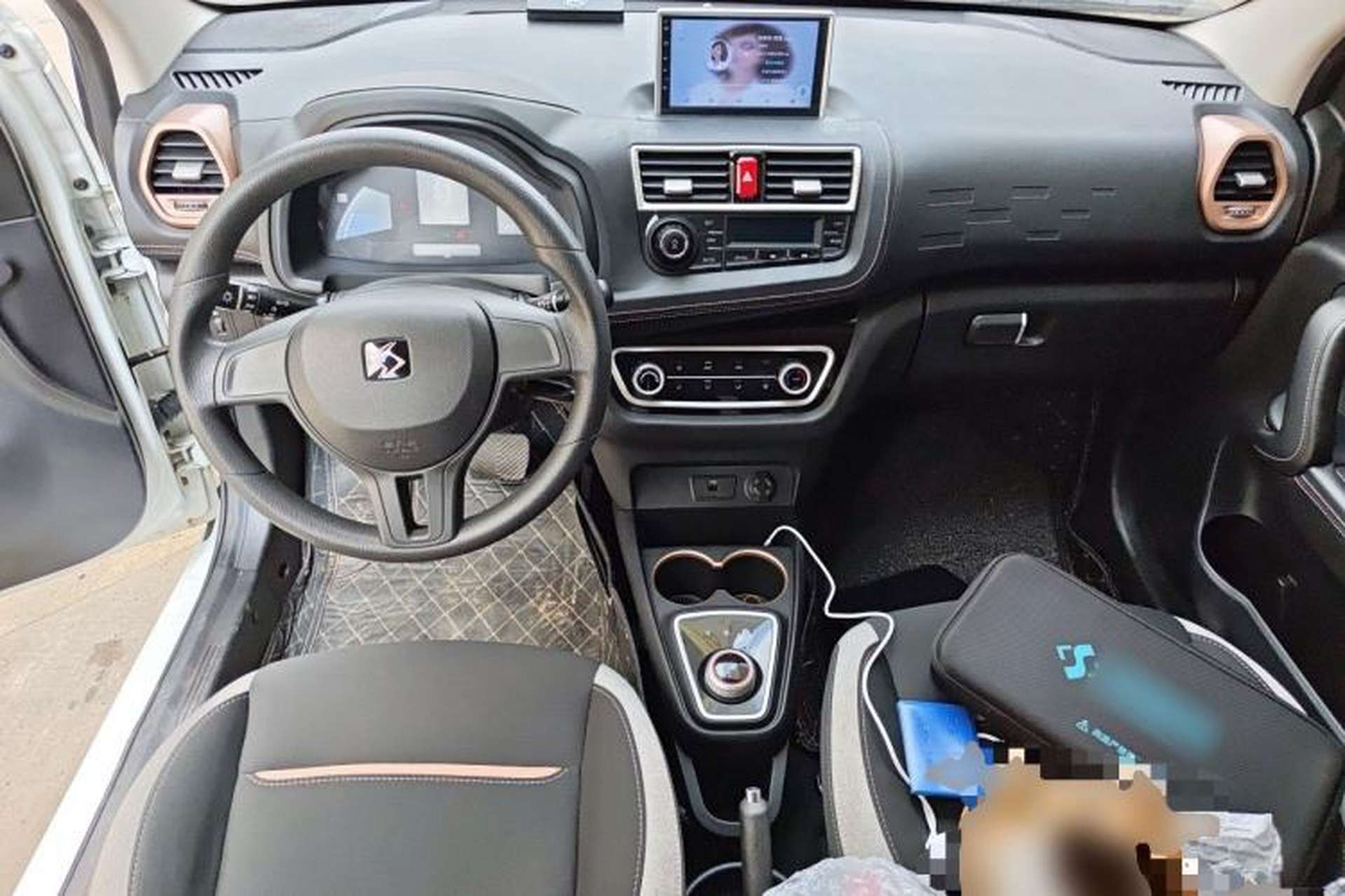 Used SOL E10X 2021 200km Classic Type Center Console