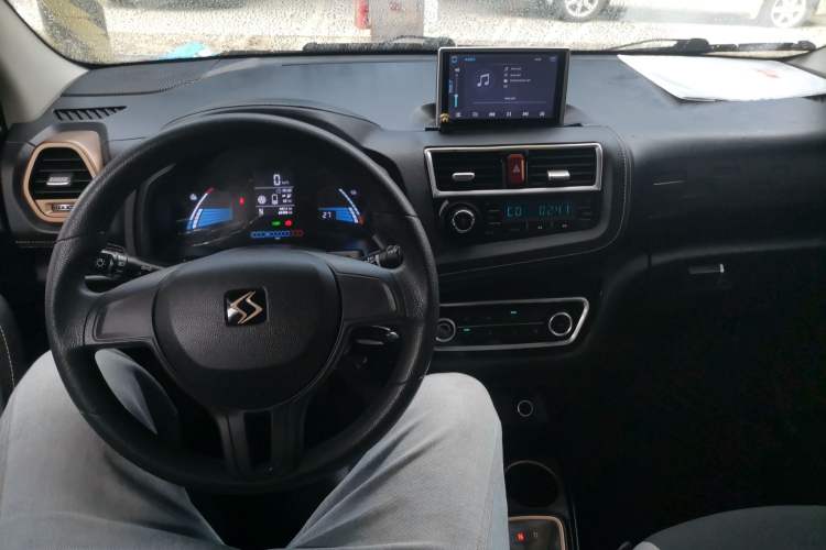 Used SOL E10X 2021 200km Comfort Edition Center Console
