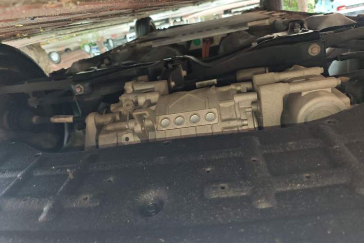 Used SOL E10X 2021 302 km Range Fashion Edition 31.4 kWh Chassis Front
