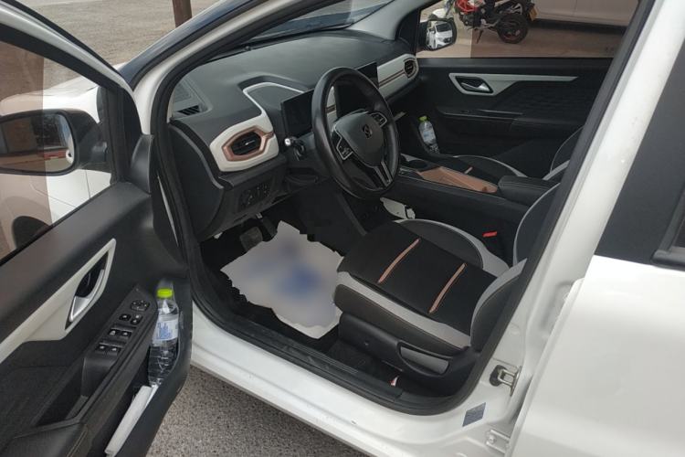 Used SOL E10X 2021 302 km Range Luxury Version 31.4 kWh Driver Seat