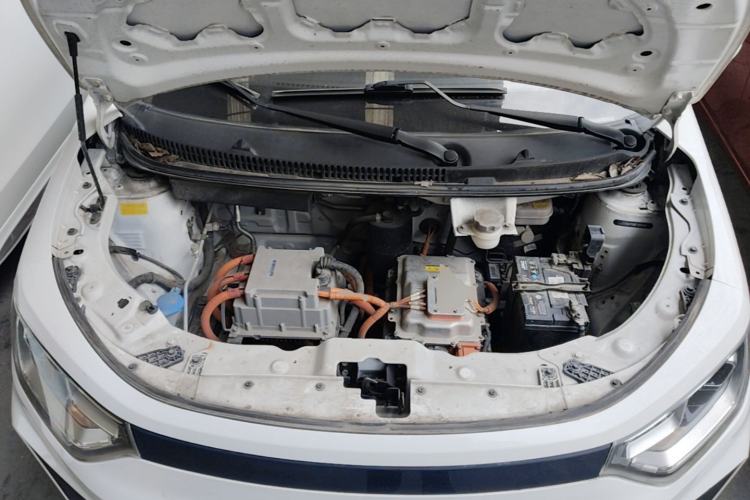Used SOL E10X 2021 200km Classic Type Engine Bay