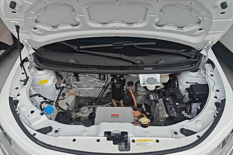 Used SOL E10X 2021 Jimei Edition 302km Luxury Model Engine Bay