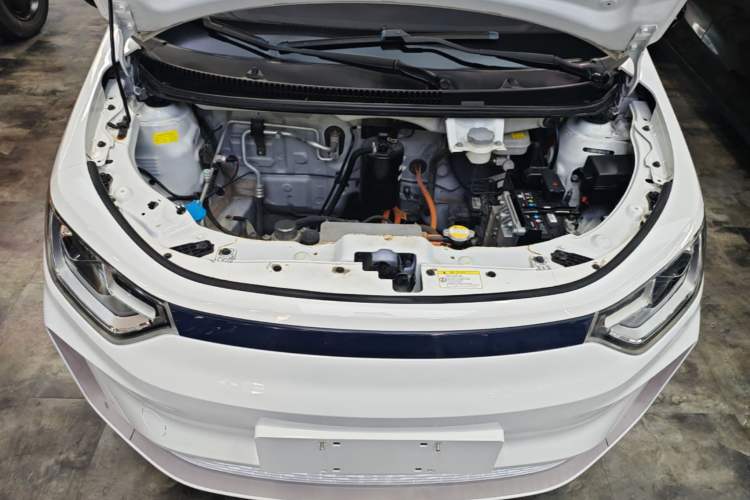 Used SOL E10X 2021 302 km Range Luxury Version 31.4 kWh Engine Bay