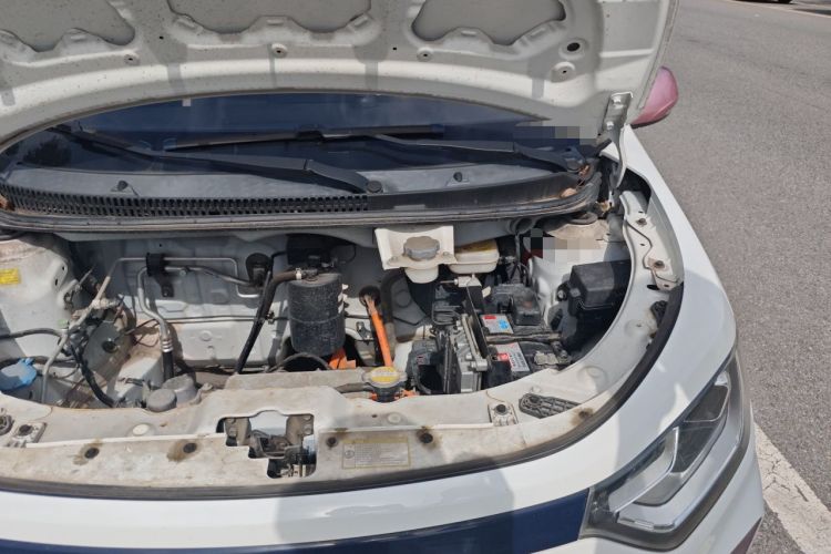 Used SOL E10X 2021 302 km Range Fashion Edition 31.4 kWh Engine Bay Left