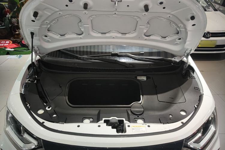 Used SOL E10X 2021 302 km Range Fashion Edition 31.4 kWh Engine Bay