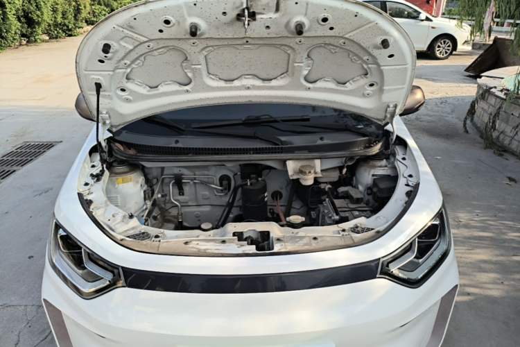 Used SOL E10X 2021 Jimei Edition 302km Fashionable Model Engine Bay