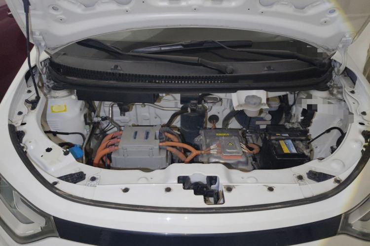 Used SOL E10X 2021 200km Classic Type Engine Bay