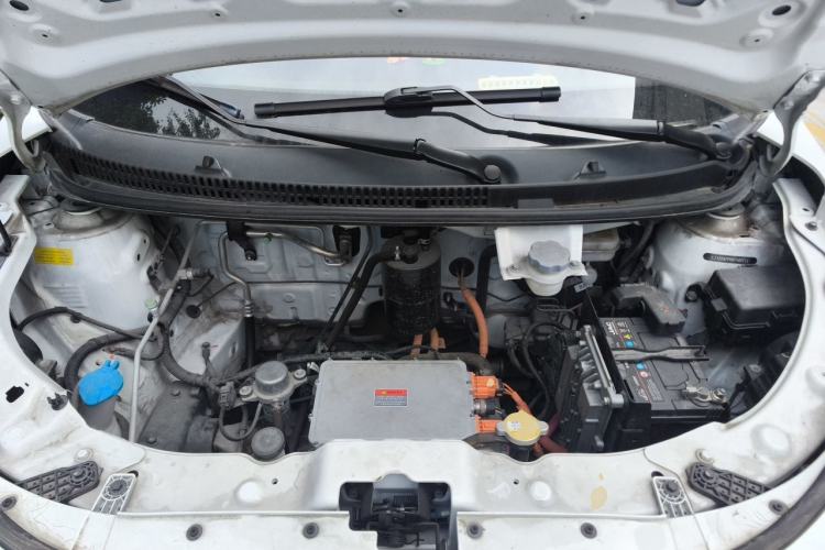 Used SOL E10X 2021 302 km Range Luxury Version 30.2 kWh Engine Bay