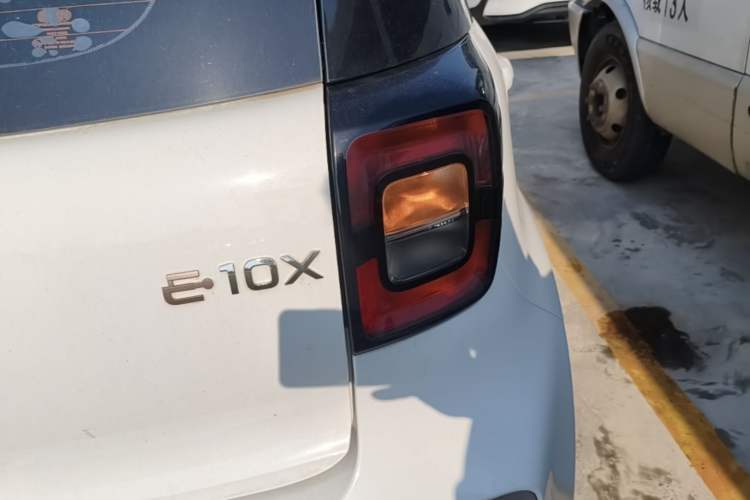 Used SOL E10X 2021 Jimei Edition 302km Fashionable Model Exterior 3