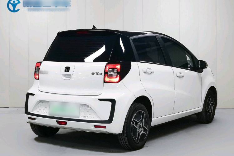 Used SOL E10X 2021 302 km Range Fashion Edition 31.4 kWh Exterior 5
