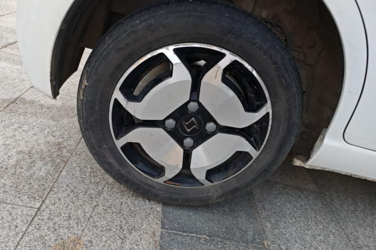 Used SOL E10X 2021 302km Range Superior Version 30.2 kWh Exterior 5