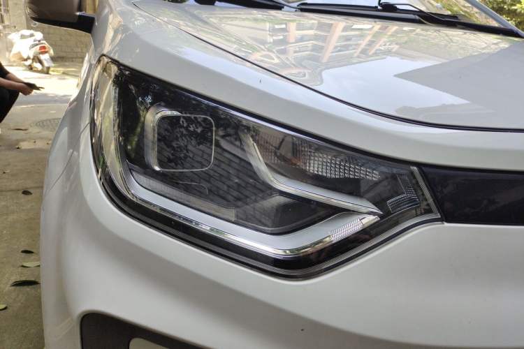 Used SOL E10X 2021 150 km Basic Version Exterior 6